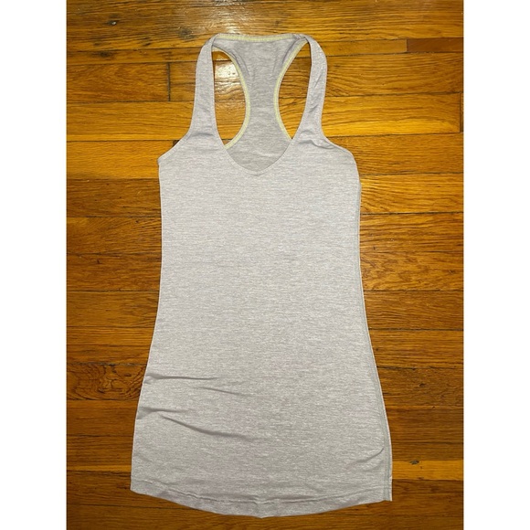 Lululemon Cool Racerback *Extra Long Metallic Silver Size 4 Workout Top - Picture 5 of 11